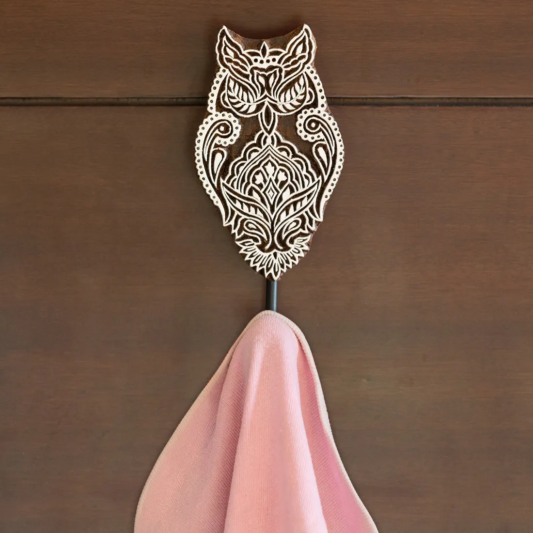 Alluring Owl' Hand-Carved Block Wall Hook & Towel Holder In Sheesham Wood