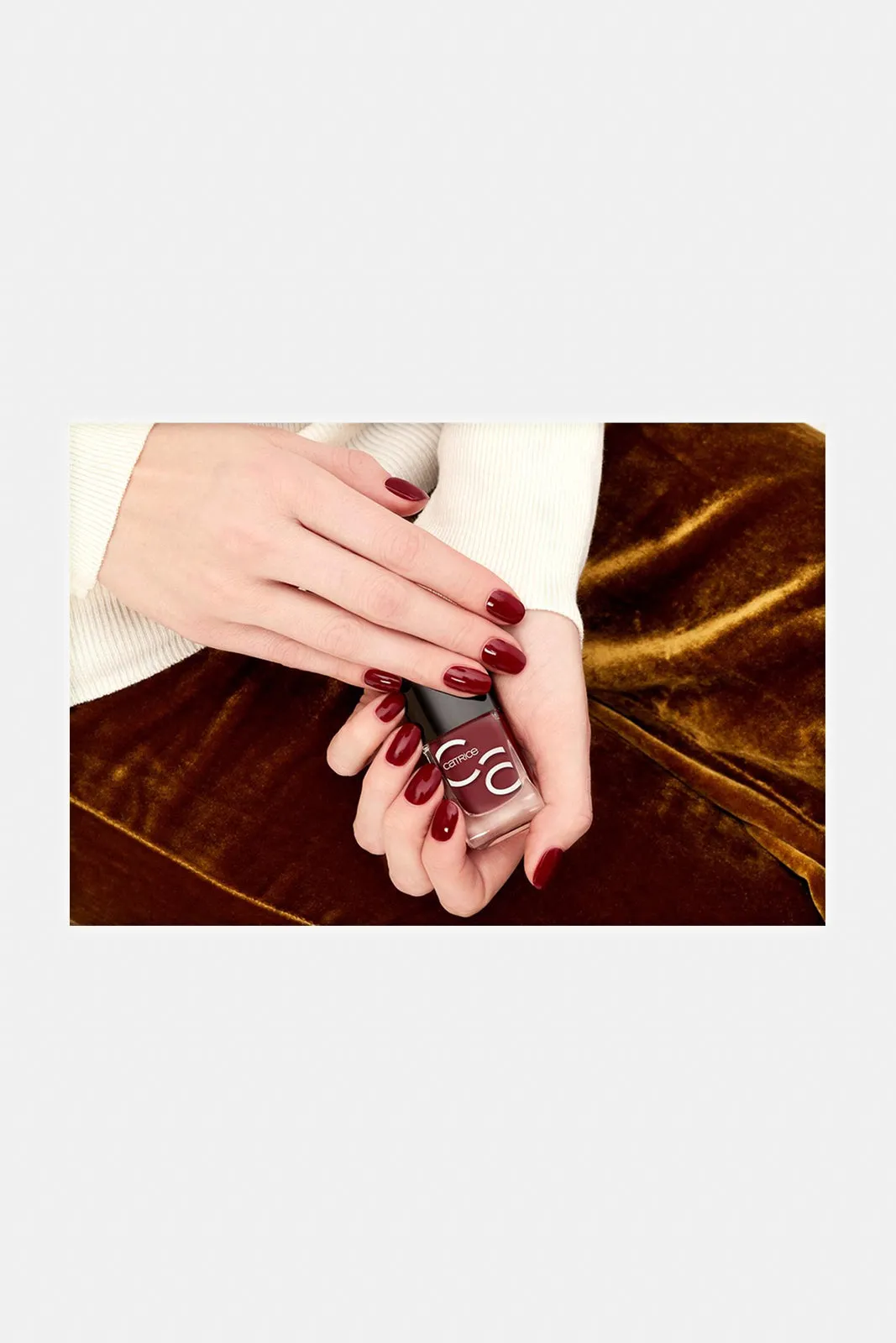 Catrice Iconails Gel Lacquer Red Carpet - 03