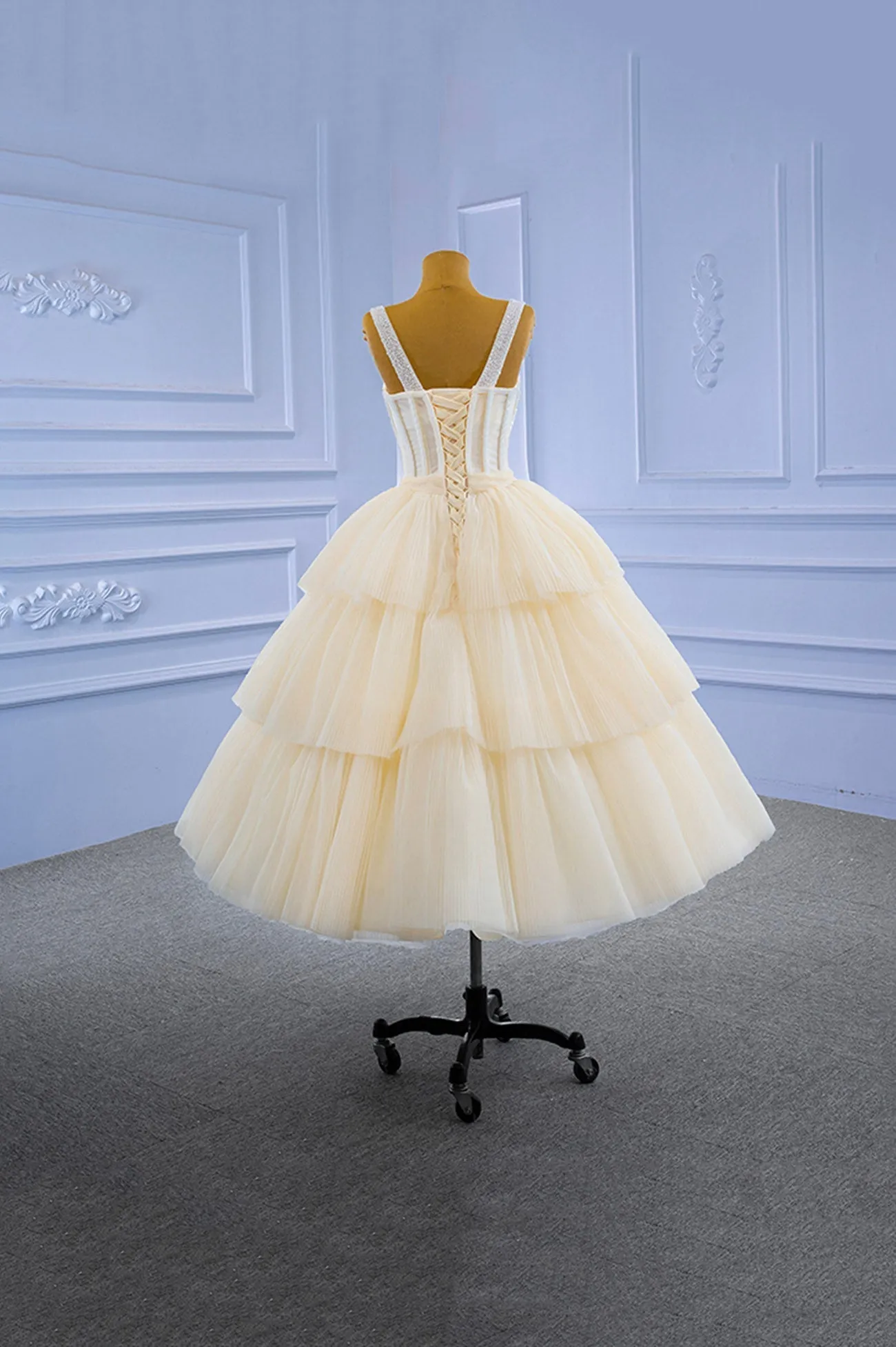 Champagne Tulle Short Prom Dress with Beaded, A-Line Tea Length Party Dress