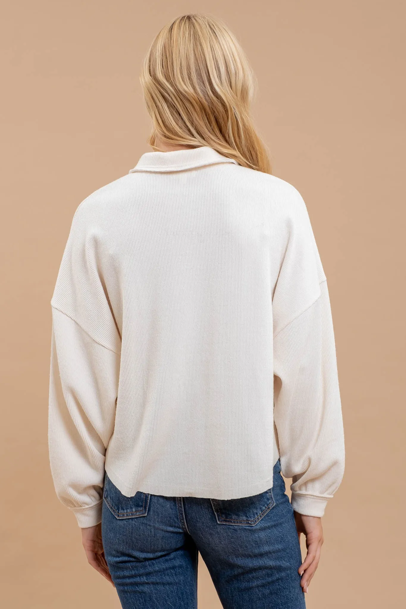 COLLARED RAW EDGE KNIT TOP