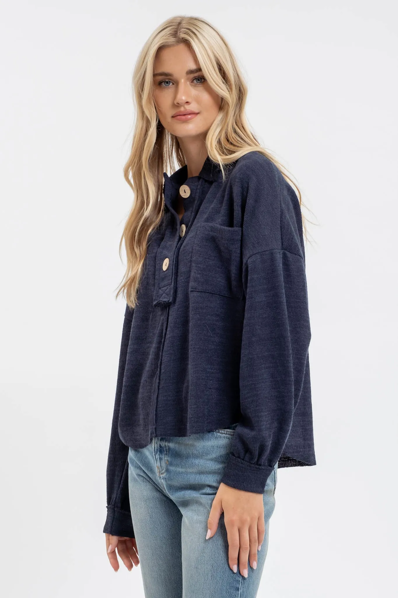 COLLARED RAW EDGE KNIT TOP