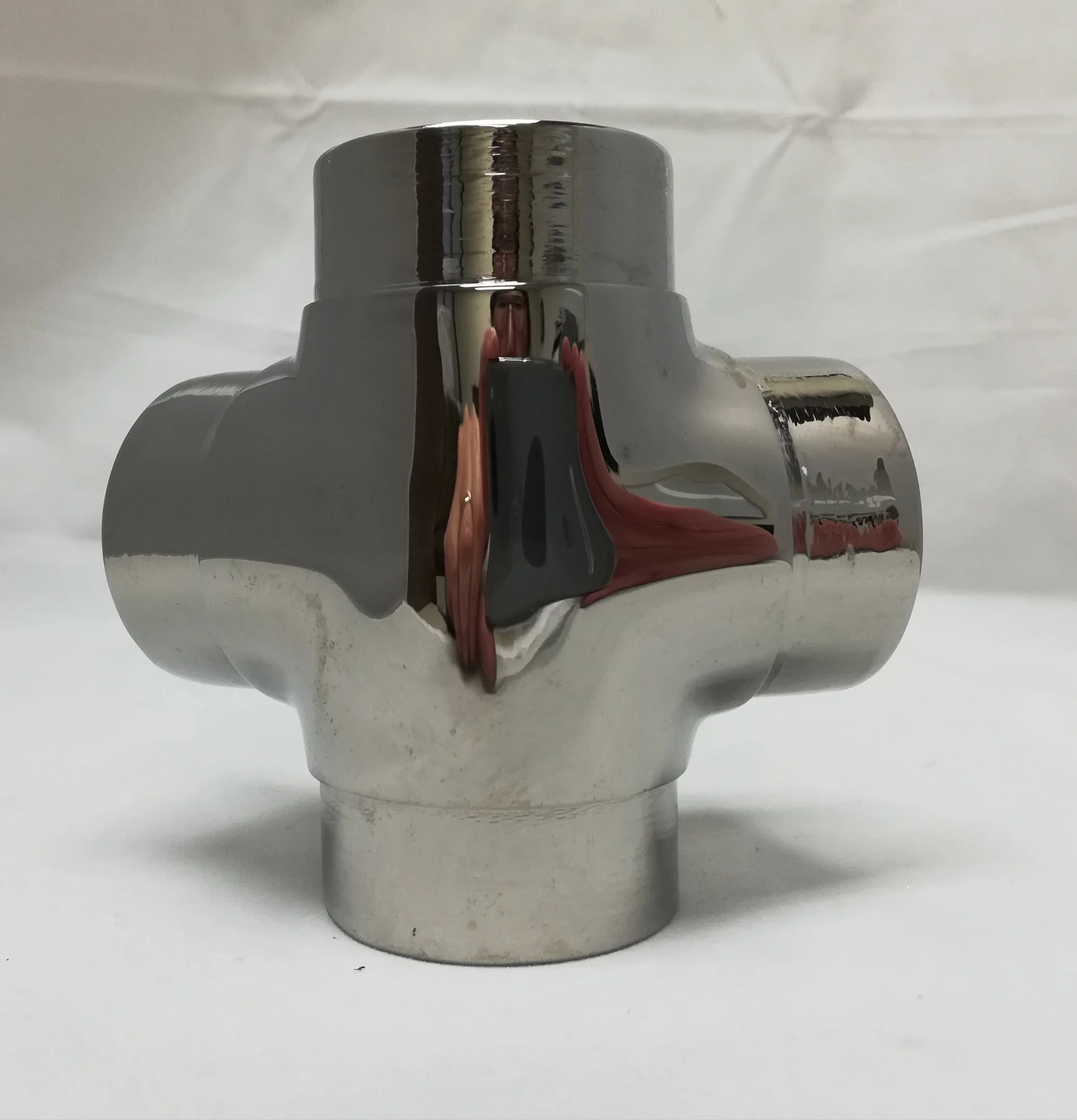 Flush 135° Side Outlet Tee for 2" Tubing