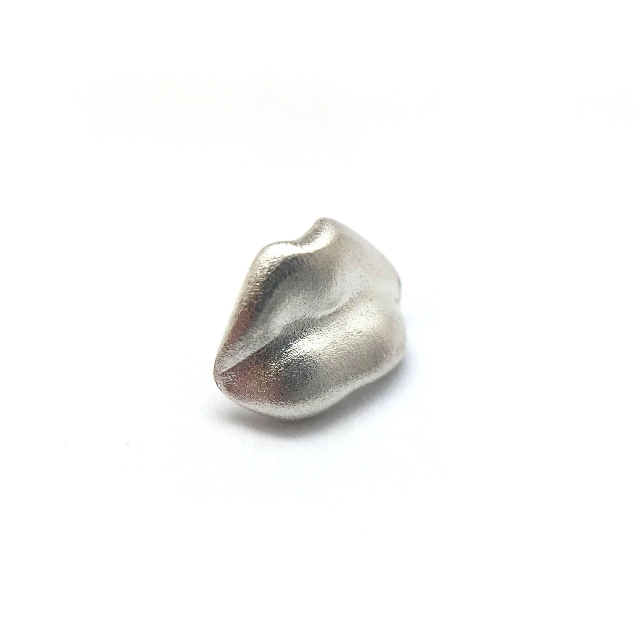 Kisses Pin - Silver