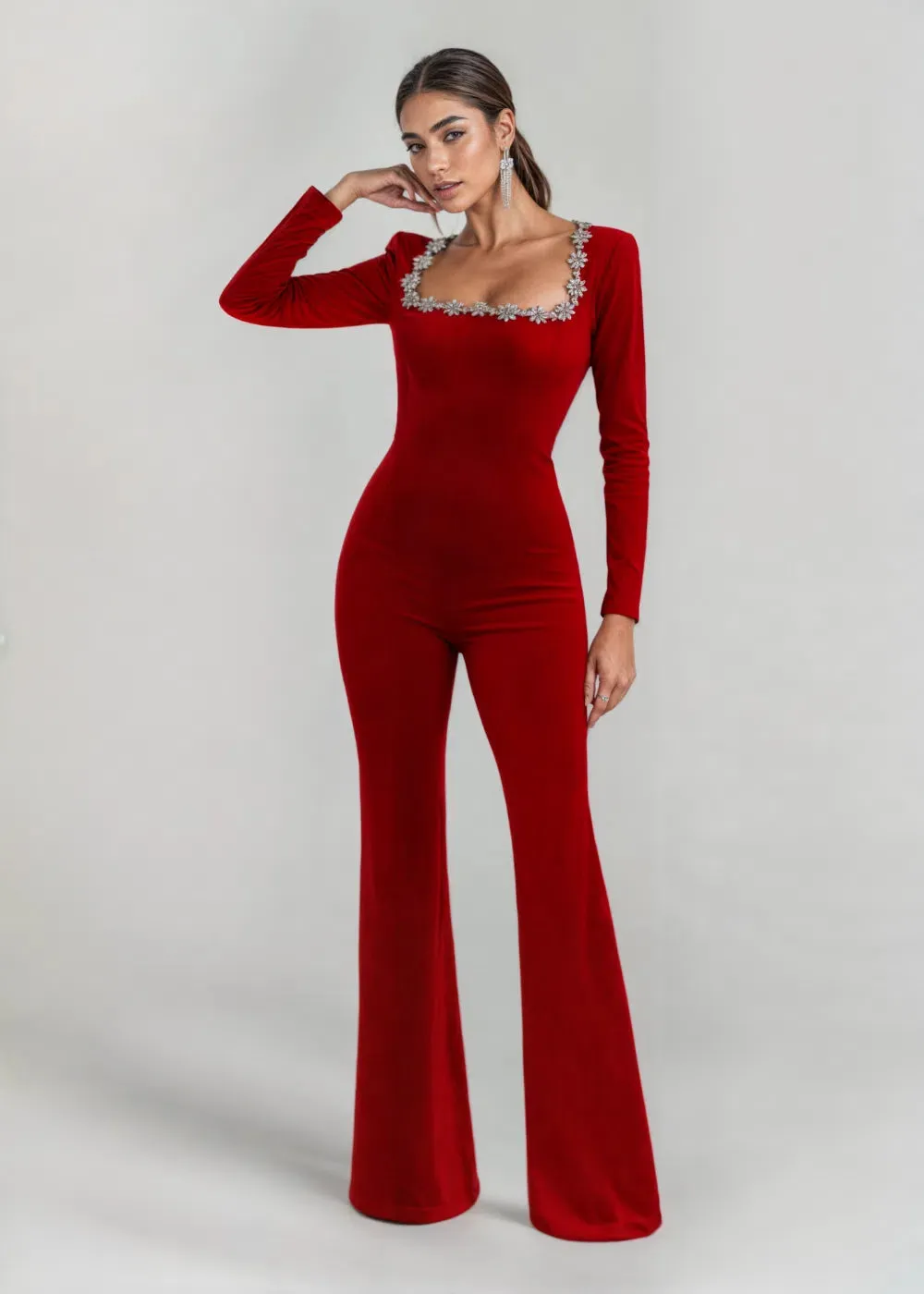 Louvetta – Bold neckline – Square-neck jumpsuit