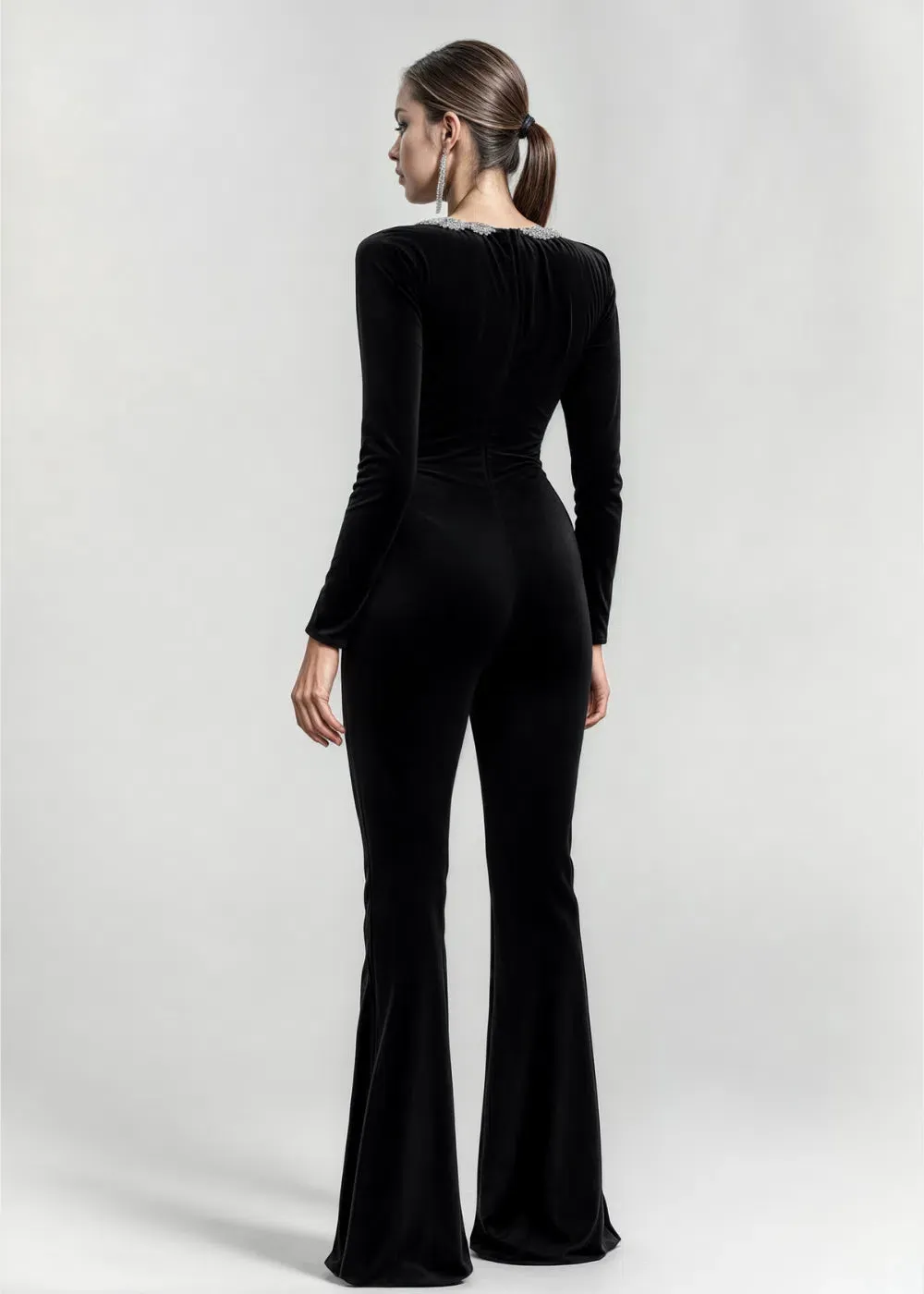 Louvetta – Bold neckline – Square-neck jumpsuit