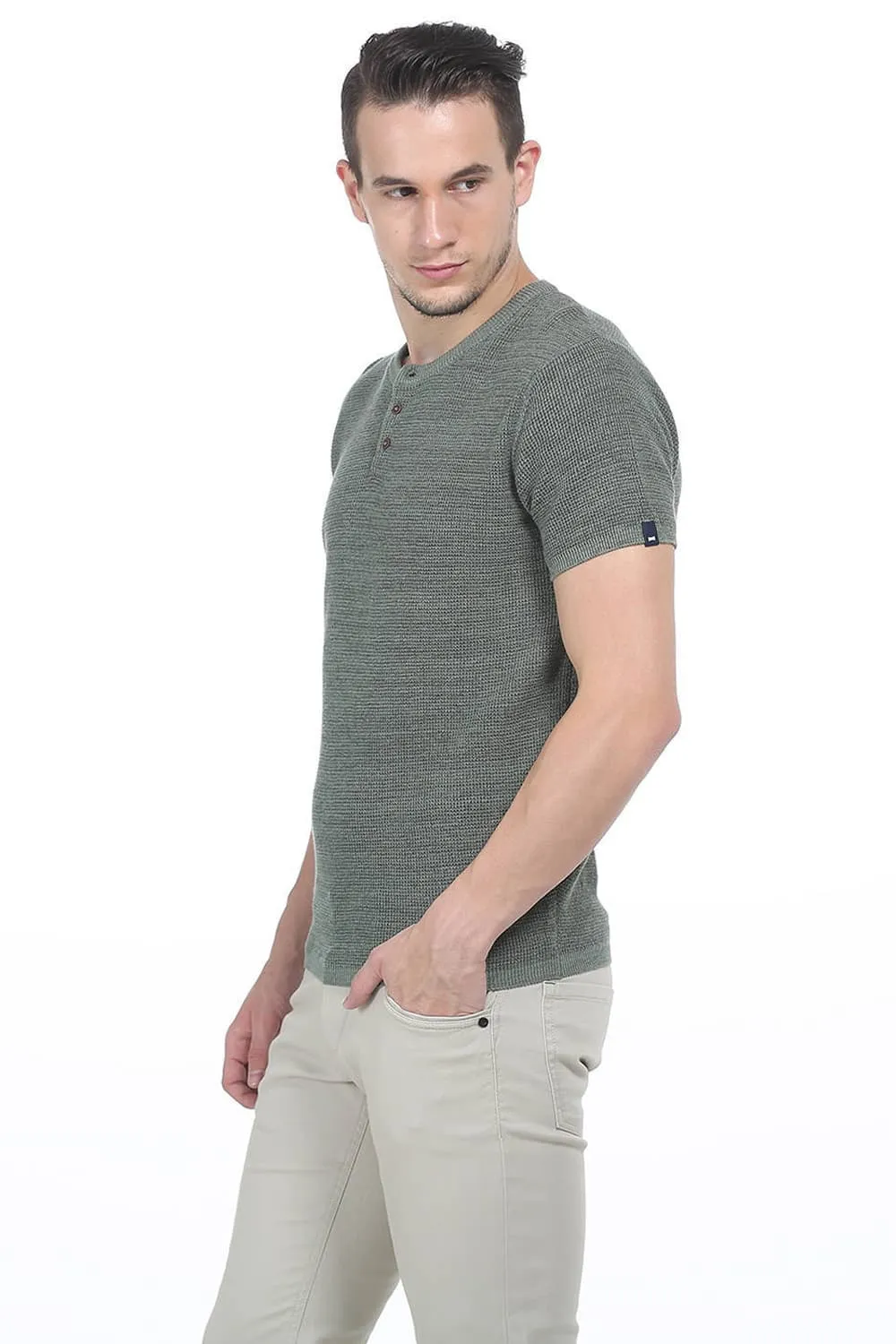 Muscle Fit Henley T.shirt