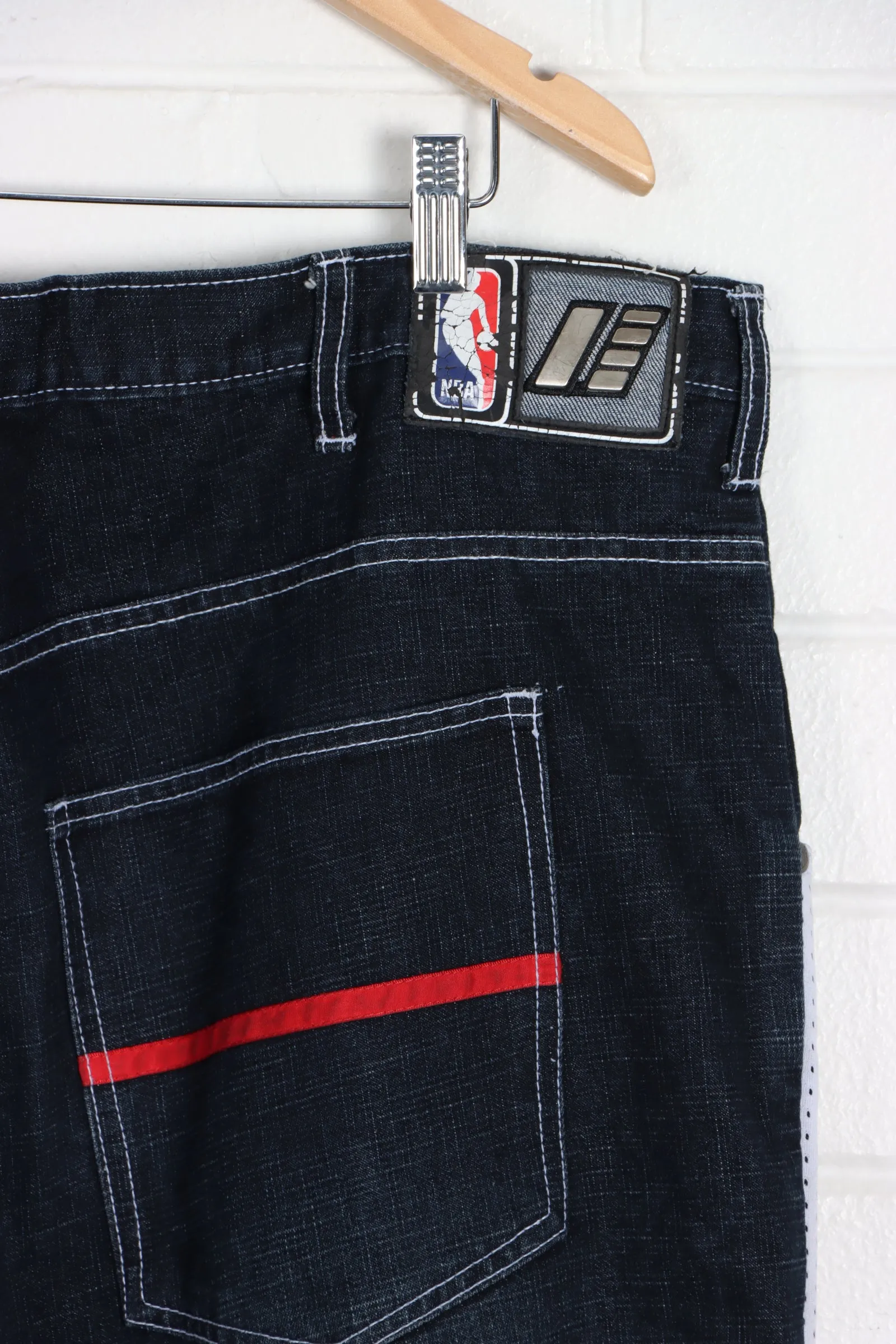 NBA UNK Miami Heat Embroidered Y2K Jeans (40)