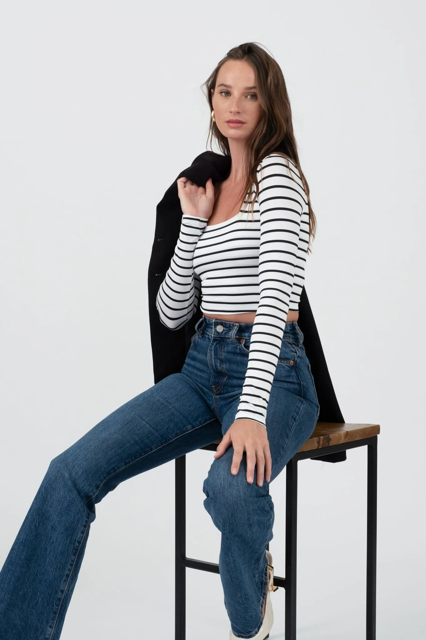 SQUARE NECK STRIPED LONG SLEEVE CROPPED KNIT TOP